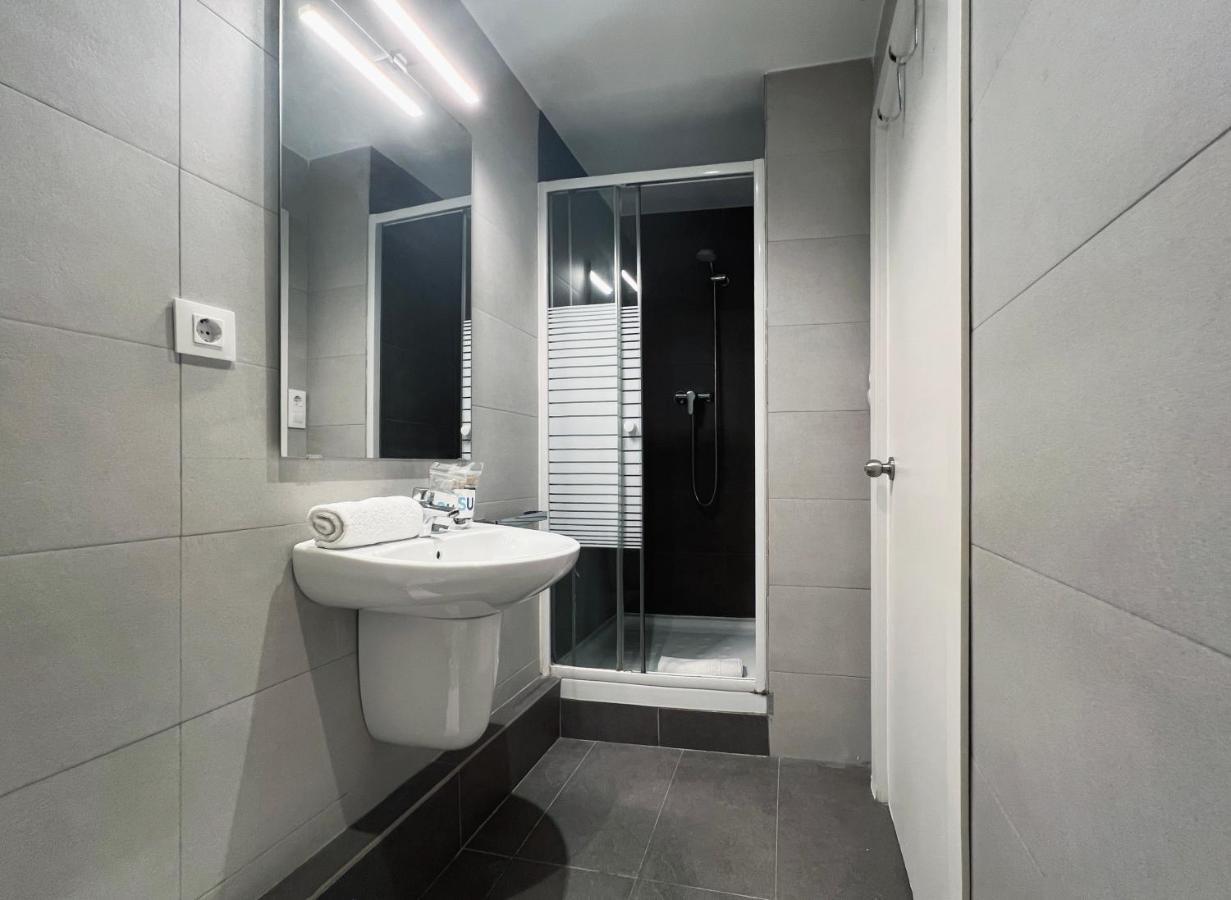 Stay U-Nique Apartments Aribau II Barcelona Ngoại thất bức ảnh